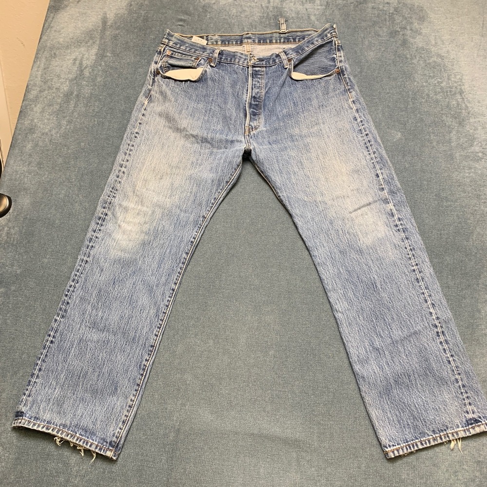 Levi's 501 Straight Leg Jeans Mens 38x30 Blue Denim Cotton Red Tab Light Wash